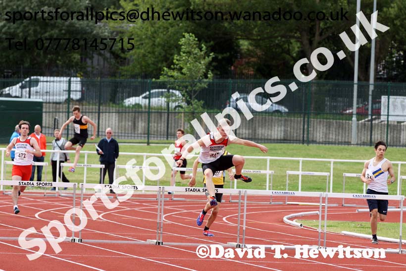 Mens under-17s 400 metres hurdles, Northern Under-13s, U-15s and 17s Championships. Photo: David T. Hewitson/Sports for All Pics